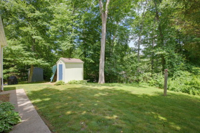Lake Living at its Finest - photo 4