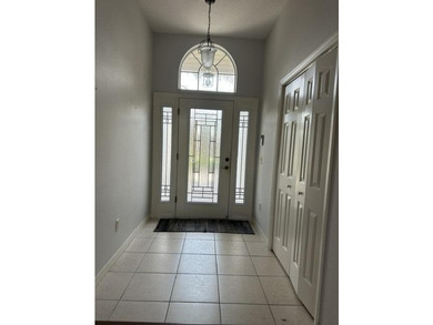Beautiful corner lot! Lots of upgrades! Extra large screened - photo 2