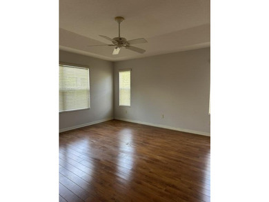 Beautiful corner lot! Lots of upgrades! Extra large screened - photo 8