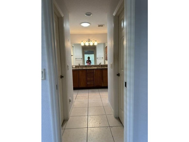 Beautiful corner lot! Lots of upgrades! Extra large screened - photo 9