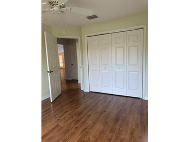 Beautiful corner lot! Lots of upgrades! Extra large screened - photo 10