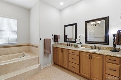 Welcome to this beautifully maintained 3-bedroom, 2-bath home - photo 21