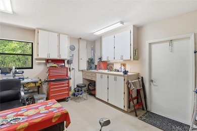 Welcome to this beautifully maintained 3-bedroom, 2-bath home - photo 32