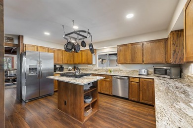 Opportunity awaits! This classic Bass Lake cabin offers the - photo 8