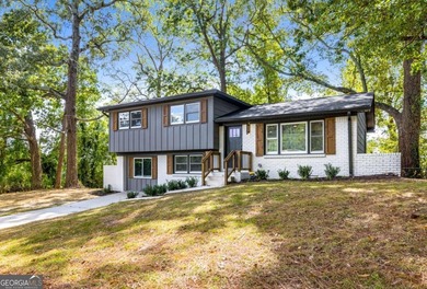 Glen Emerald Lake Home For Sale in Atlanta Georgia