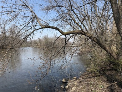 Come build your dream home on the Fox River! Lots like this dont - photo 12