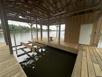 Welcome to this stunning 2025/2026 barndominium style retreat - photo 16