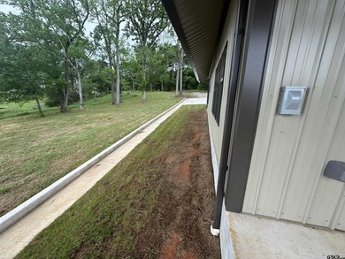Welcome to this stunning 2025/2026 barndominium style retreat - photo 20