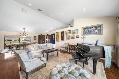 Beautiful, impeccably maintained, move-in ready 3/2/2 in the - photo 10