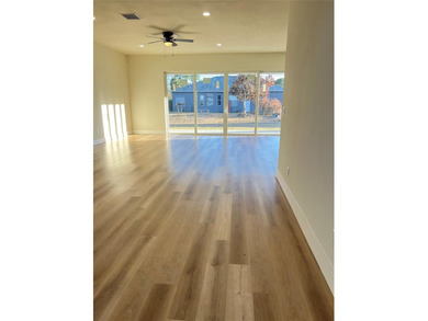 Seller is offering SELLER CONCESSIONS. Prime Location! Step into - photo 9