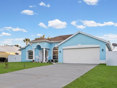 This move-in-ready single-family home blends comfort, privacy - photo 12