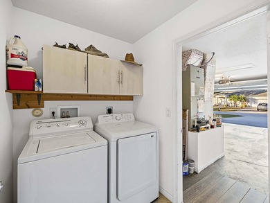 This move-in-ready single-family home blends comfort, privacy - photo 19