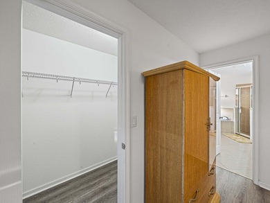 This move-in-ready single-family home blends comfort, privacy - photo 22