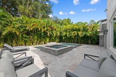 Welcome to the gated community of Canyon Lakes! This beautifully - photo 38