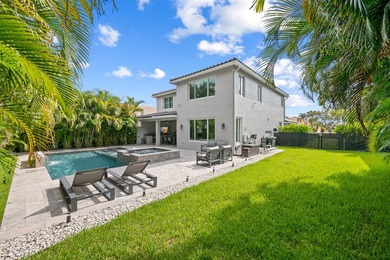Welcome to the gated community of Canyon Lakes! This beautifully - photo 39