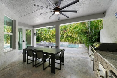 Welcome to the gated community of Canyon Lakes! This beautifully - photo 41