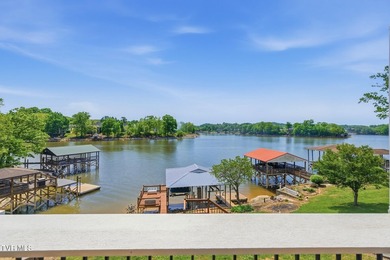 Welcome to your dream lakefront retreat on the pristine shores - photo 13