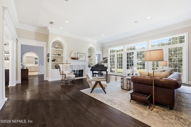 Welcome to this extraordinary single-level brick estate where - photo 18