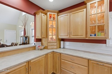 Welcome to your dream lakefront retreat on the pristine shores - photo 19