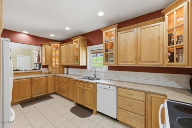 Welcome to your dream lakefront retreat on the pristine shores - photo 24