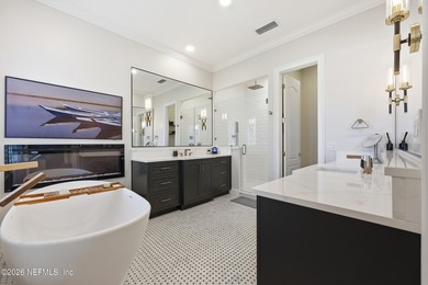 Welcome to this extraordinary single-level brick estate where - photo 27
