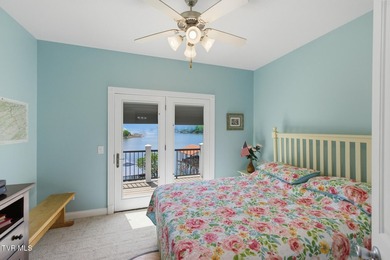 Welcome to your dream lakefront retreat on the pristine shores - photo 35