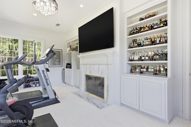 Welcome to this extraordinary single-level brick estate where - photo 37