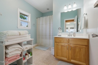 Welcome to your dream lakefront retreat on the pristine shores - photo 37