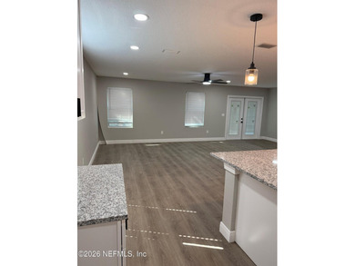 Introducing the beautifully designed open floor plan brand new - photo 3