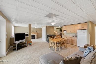 Welcome to your dream lakefront retreat on the pristine shores - photo 44