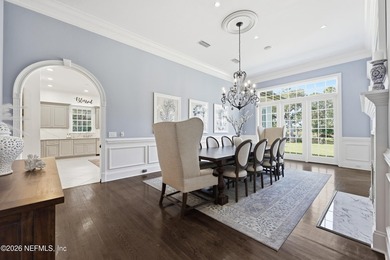 Welcome to this extraordinary single-level brick estate where - photo 50