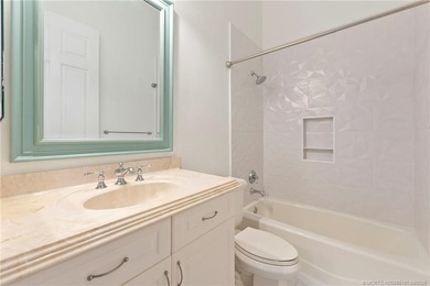 Beautifully appointed concrete block 3BR/3BA home with a split - photo 11