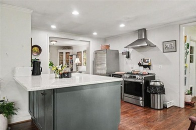 LIFESTYLE & LOCATION!

If you've missed out on a property in - photo 14