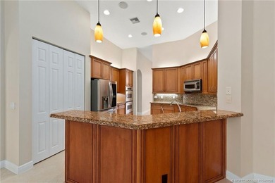 Beautifully appointed concrete block 3BR/3BA home with a split - photo 17