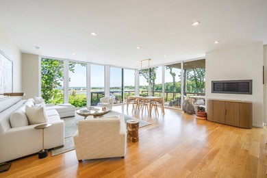 In the private Lion Head waterfront community, this chic - photo 6