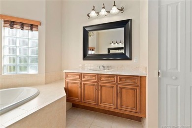 Beautifully appointed concrete block 3BR/3BA home with a split - photo 28
