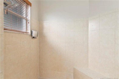 Beautifully appointed concrete block 3BR/3BA home with a split - photo 29