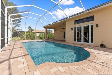 Beautifully appointed concrete block 3BR/3BA home with a split - photo 30