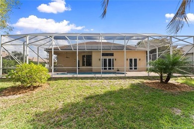 Beautifully appointed concrete block 3BR/3BA home with a split - photo 35