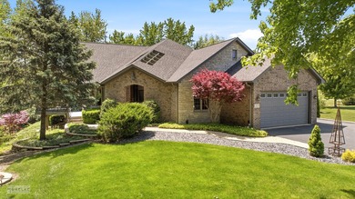 Perfectly positioned on a private 2 acre riverfront cul-de-sac - photo 1