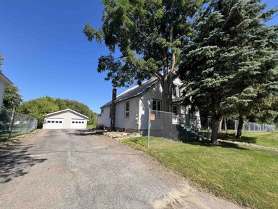 (private lake, pond, coastal) Home For Sale in Fort Covington New York