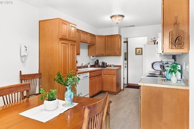 Welcome to easy riverfront living! This well-maintained - photo 11