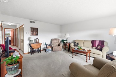 Welcome to easy riverfront living! This well-maintained - photo 12