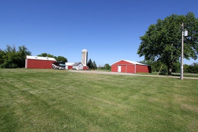 Bring your Chickens, Horses and Cows to this 5.72 acre Farmette! - photo 14