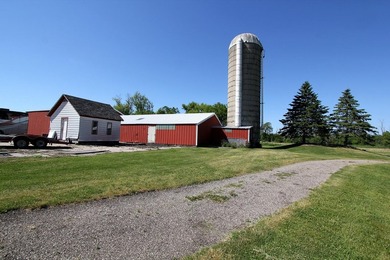 Bring your Chickens, Horses and Cows to this 5.72 acre Farmette! - photo 15