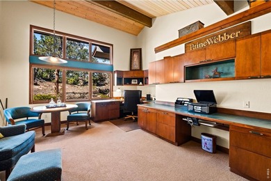 Welcome to a *Rare Find* in gated Fox Acres on 460 Acres w/13 - photo 17