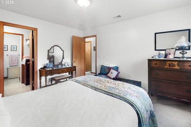 Welcome to easy riverfront living! This well-maintained - photo 18
