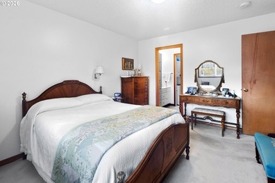 Welcome to easy riverfront living! This well-maintained - photo 19