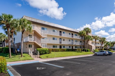 Lake Condo For Sale in Naples, Florida