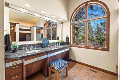 Welcome to a *Rare Find* in gated Fox Acres on 460 Acres w/13 - photo 22